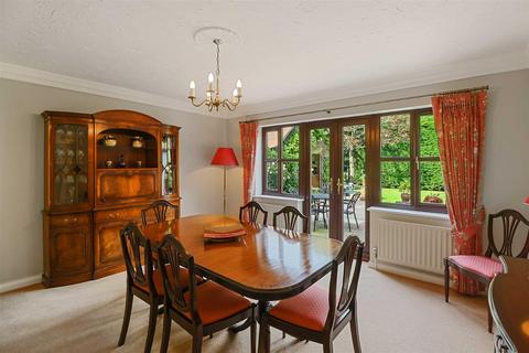 Pond House Cox Lane, Stoke Row, Henley-on-thames, RG9 5QG