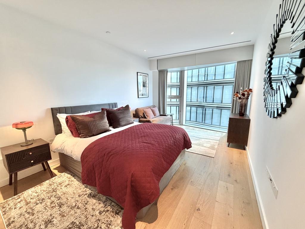 Master Bedroom (1)