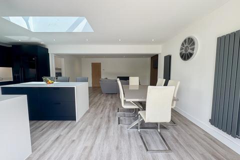 22 Hawkwell Road, Hockley, SS5 4DA