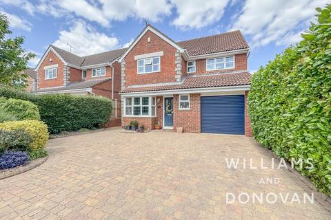 47 Barnwell Drive, Hockley, SS5 4UZ