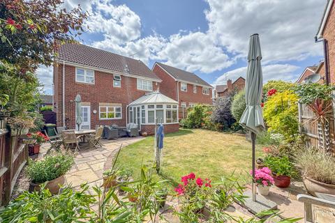 47 Barnwell Drive, Hockley, SS5 4UZ