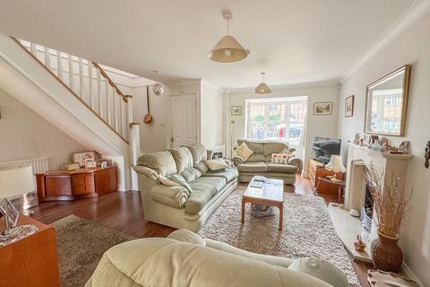 47 Barnwell Drive, Hockley, SS5 4UZ