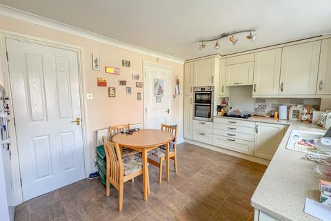 47 Barnwell Drive, Hockley, SS5 4UZ