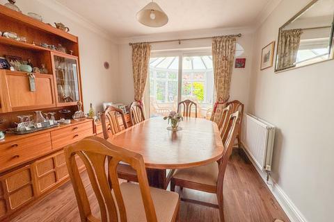 47 Barnwell Drive, Hockley, SS5 4UZ