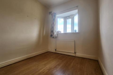 540 Eastern Avenue, Ilford, IG2 6PH