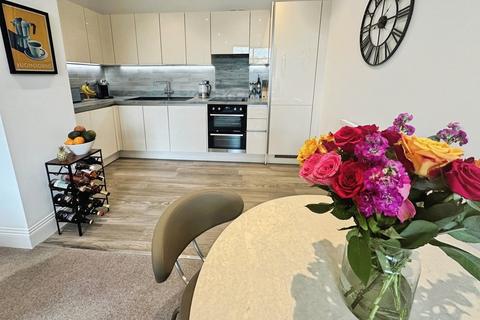 2 bedroom apartment for sale, Lilly Court, Basingstoke RG21