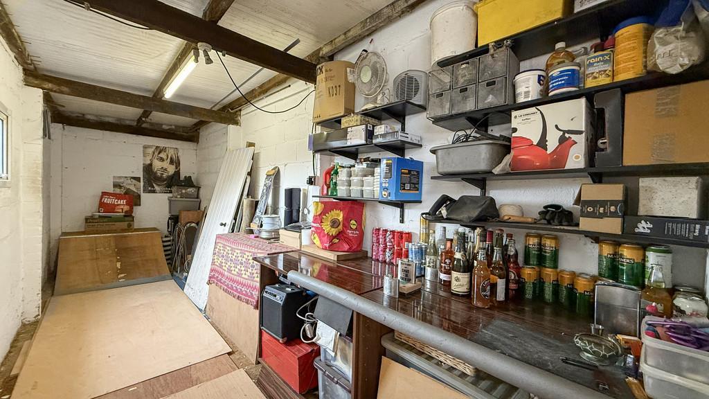 Workshop/utility