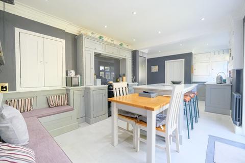 3 bedroom detached house for sale, Vale Close, Orpington