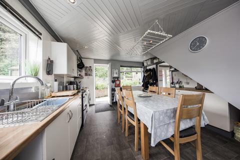 3 bedroom semi-detached house for sale, Pearse Place, Lamberhurst