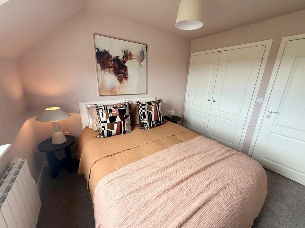Main bed
