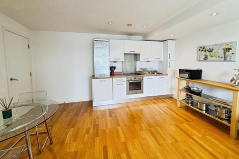 2 bedroom apartment for sale, The Gateway North