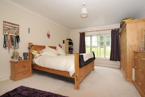 2 bedroom flat to rent, Compton Road, London, N1