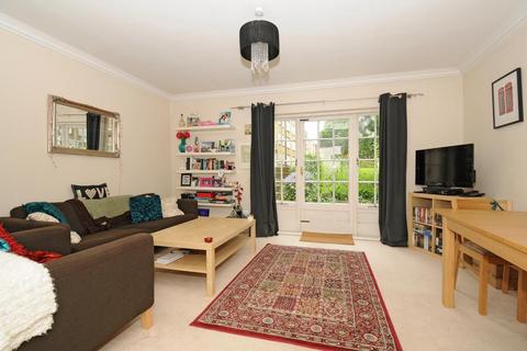 2 bedroom flat to rent, Compton Road, London, N1