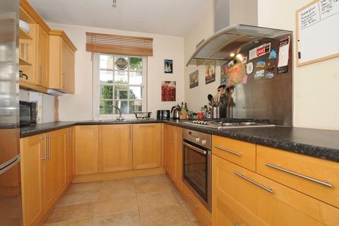 2 bedroom flat to rent, Compton Road, London, N1