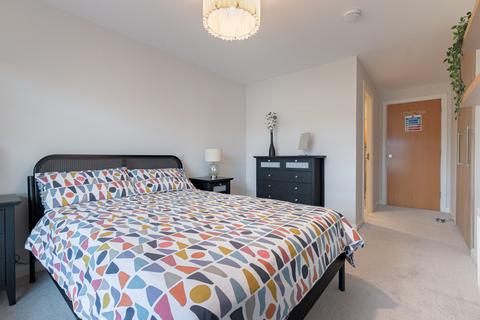 3 bedroom apartment to rent, Bannermill Place