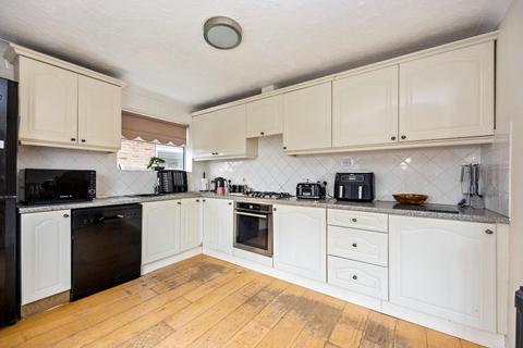 4 bedroom house for sale, Crescent Drive North, Brighton