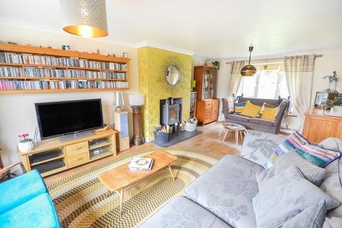 4 bedroom detached house for sale, Peacocks Close, Sudbury CO10