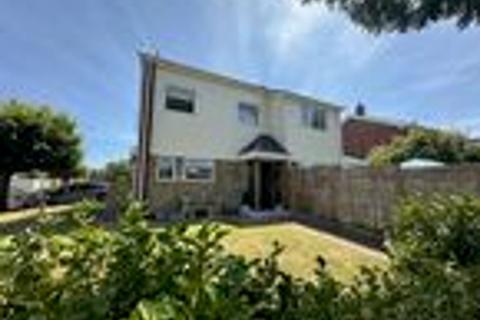 12 Beach Avenue, Birchington, CT7 9JS