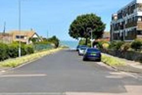 12 Beach Avenue, Birchington, CT7 9JS