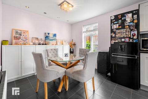 undefined, Goetre Fawr, Radyr, Cardiff