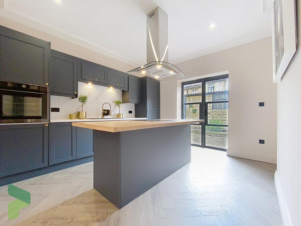 Fitted Breakfast Kitchen