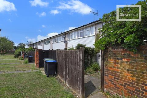 3 bedroom end of terrace house to rent, Parklands, Coopersale