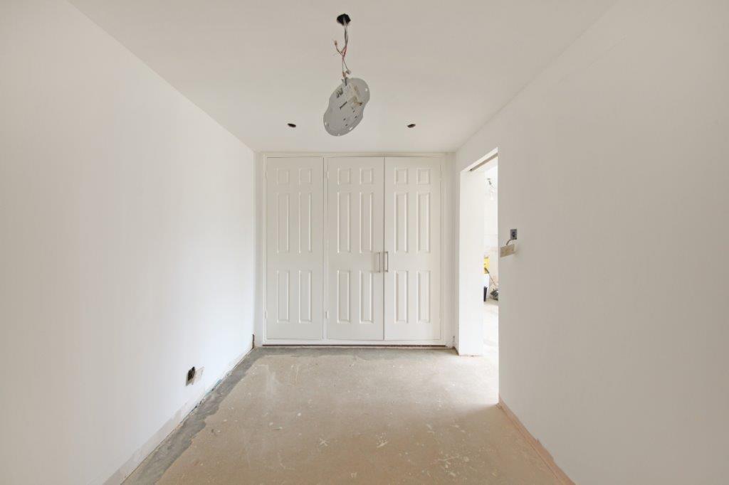 Flat 6, Buckingham Yard - MI7 UUEff Cyc Cx AGh BKDM