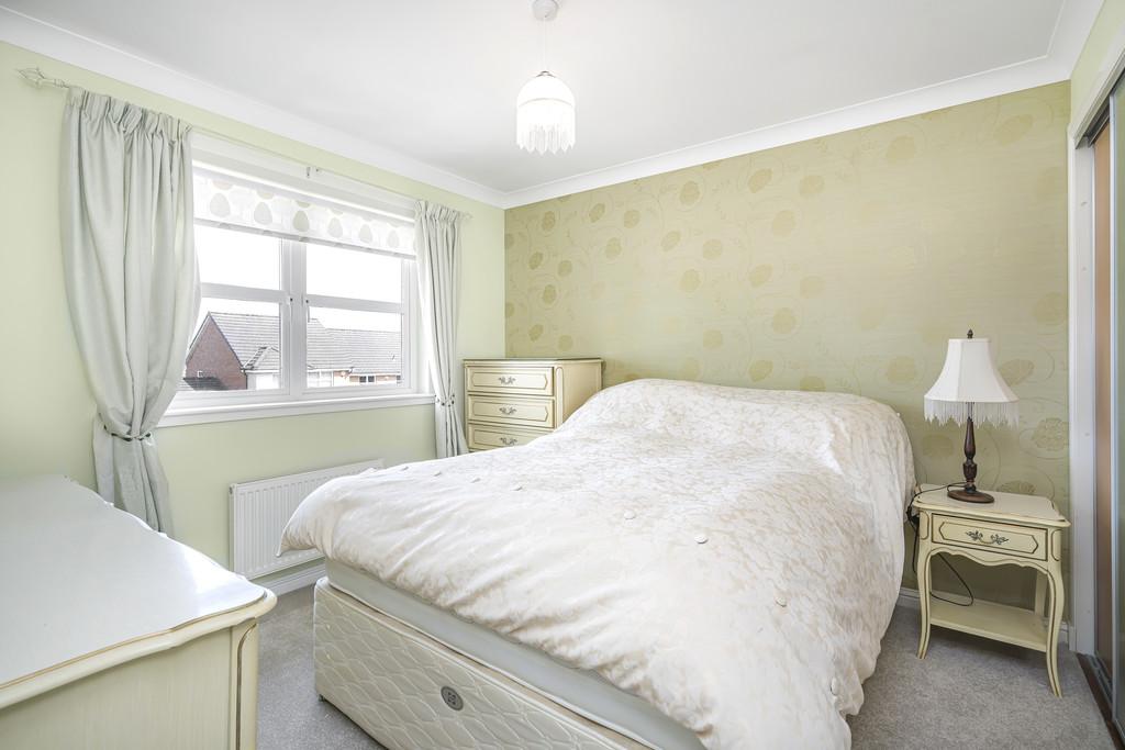 22 Sunnyside Avenue, Brightons FK2 0 GE (3)