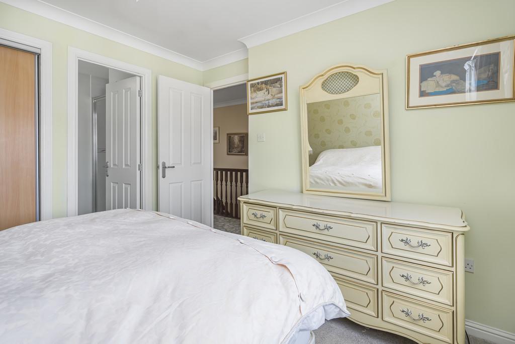 22 Sunnyside Avenue, Brightons FK2 0 GE (5)