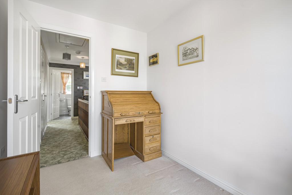 22 Sunnyside Avenue, Brightons FK2 0 GE (2)