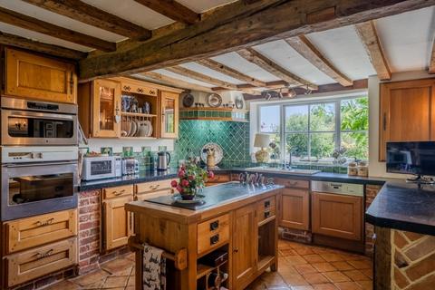 5 bedroom detached house for sale, The Street, Rushmere
