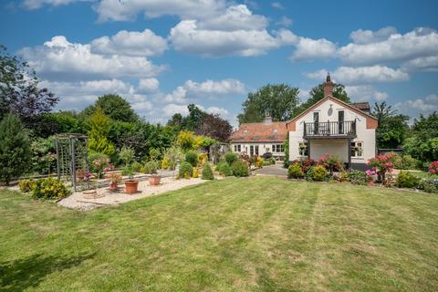 undefined, Colton, Norwich