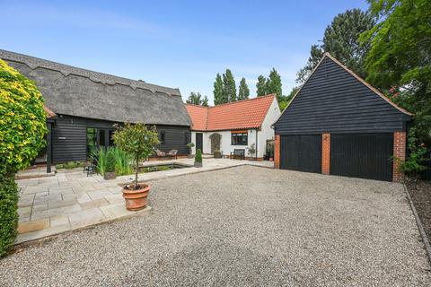 5 bedroom barn conversion for sale, Langford Road, Maldon