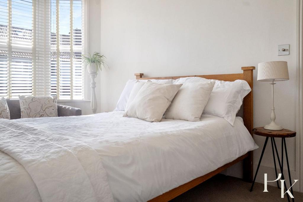 Abinger Road, 7-008.jpg