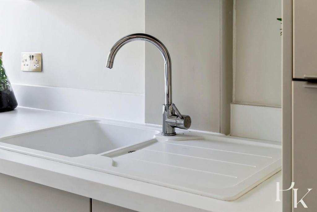 Abinger Road, 7-021.jpg