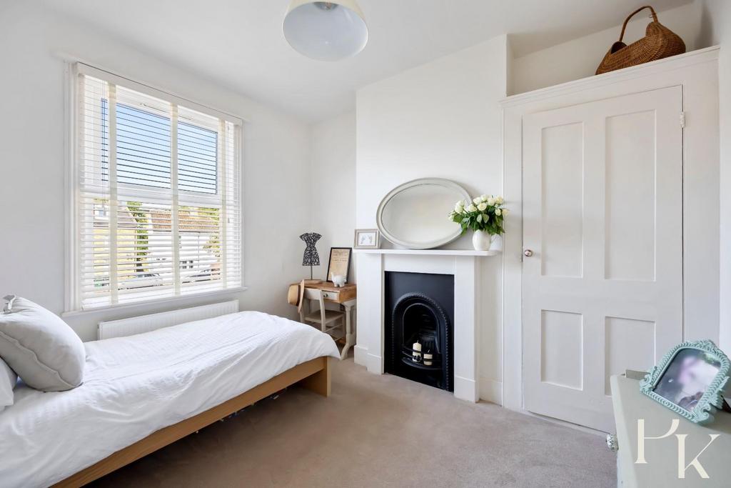 Abinger Road, 7-003.jpg