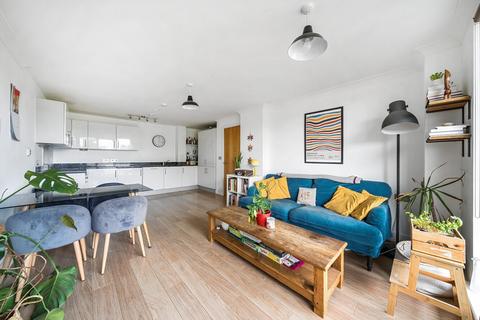 Flat 9, 11 Robsart Street, London, SW9 0AE