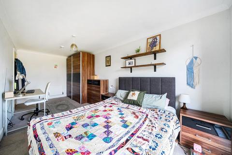 Flat 9, 11 Robsart Street, London, SW9 0AE