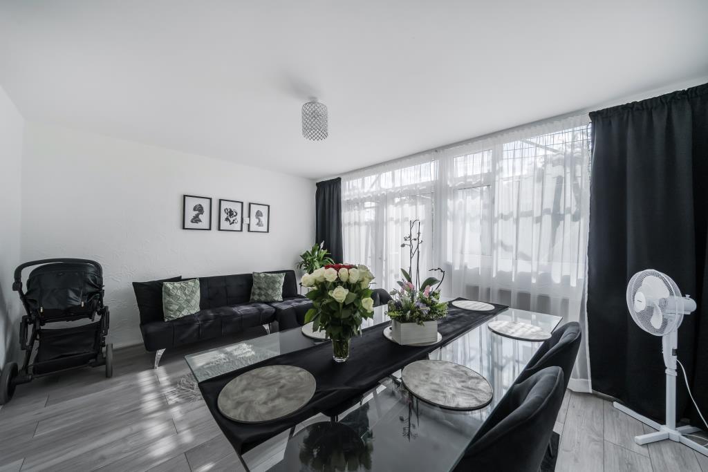 Reception/Dining Area