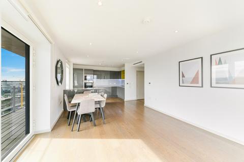 3 bedroom flat to rent, Cassia Point, 2 Glasshouse Gardens, Stratford, London, E20
