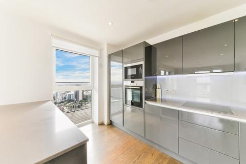 3 bedroom flat to rent, Cassia Point, 2 Glasshouse Gardens, Stratford, London, E20