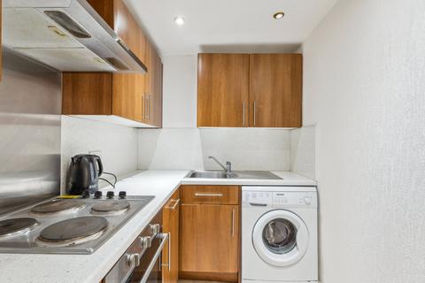 3/2, 37 Crow Road, Glasgow, G11 7RT