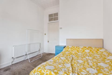 3/2, 37 Crow Road, Glasgow, G11 7RT