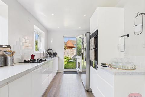 4 bedroom detached house for sale, Donnington Drive, Mudeford