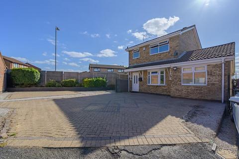 10 Ascot Close, Bedworth, CV12 8TB