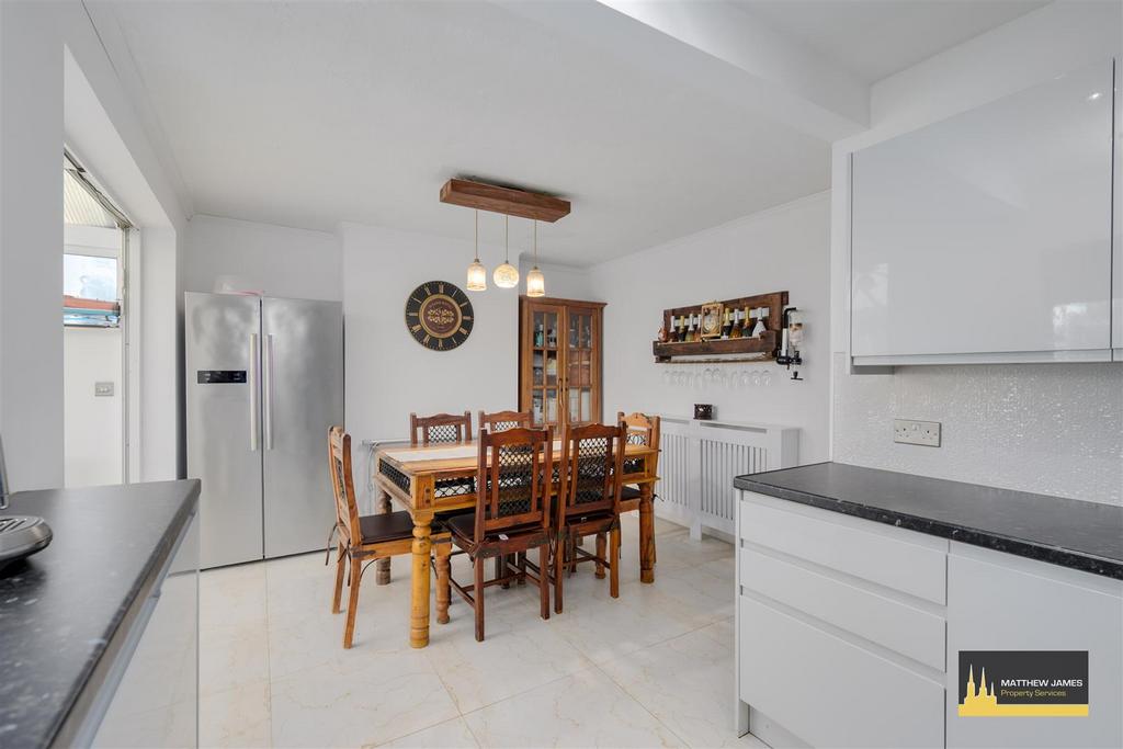 Open Plan Kitchen Dining Room
