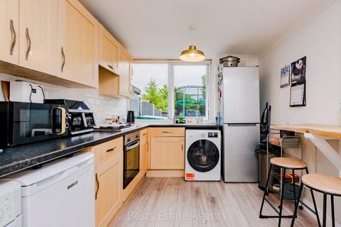 3 bedroom end of terrace house for sale, Halton Brook Avenue, Runcorn
