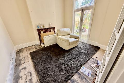 3 bedroom semi-detached house for sale, Gravelly Lane, Birmingham, B23 6LS