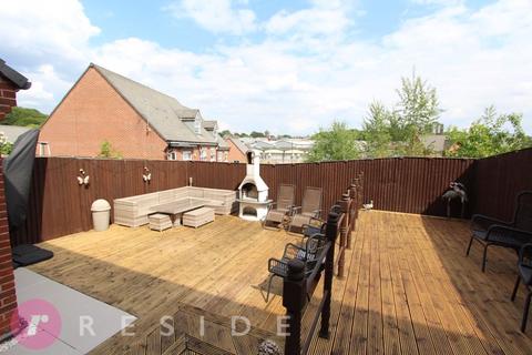 4 bedroom semi-detached house for sale, Bridgefold Road, Rochdale OL11
