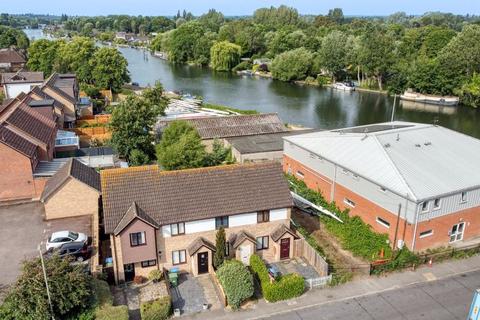 1 bedroom terraced house for sale, Sunbury Lane, Walton-On-Thames